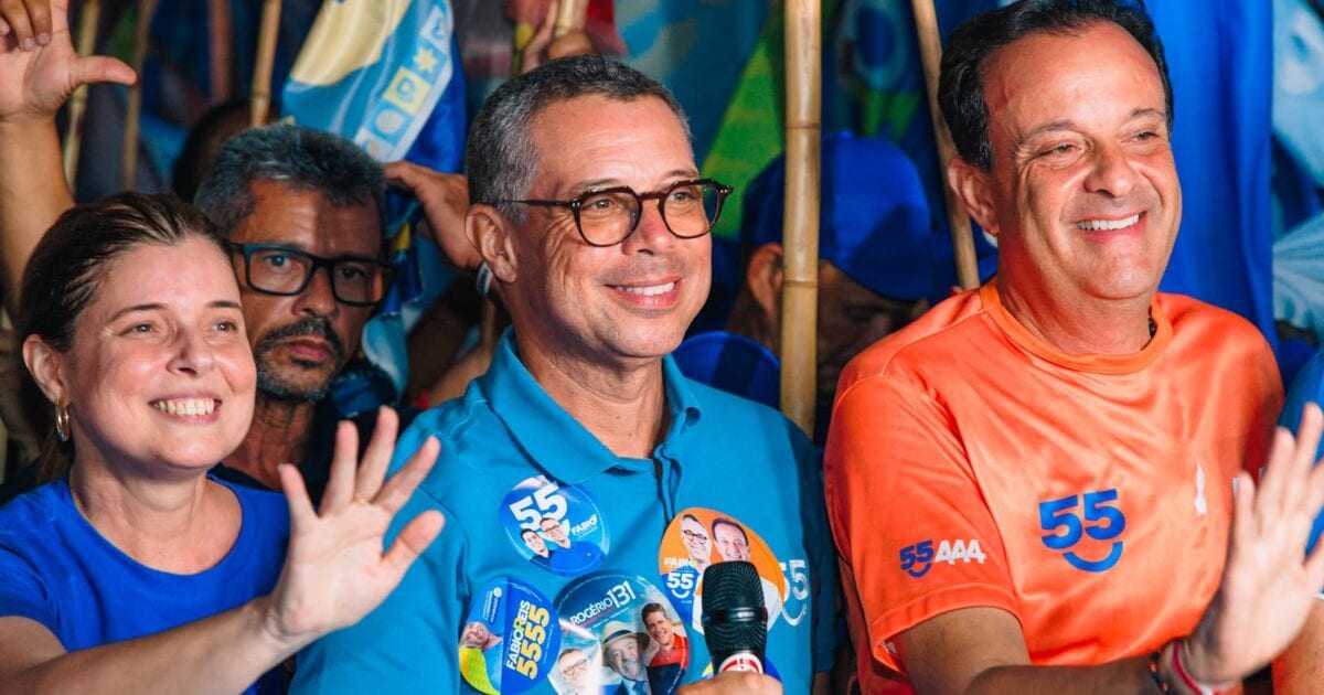 Fábio Mitidieri é recebido por multidões em carreata no Agreste