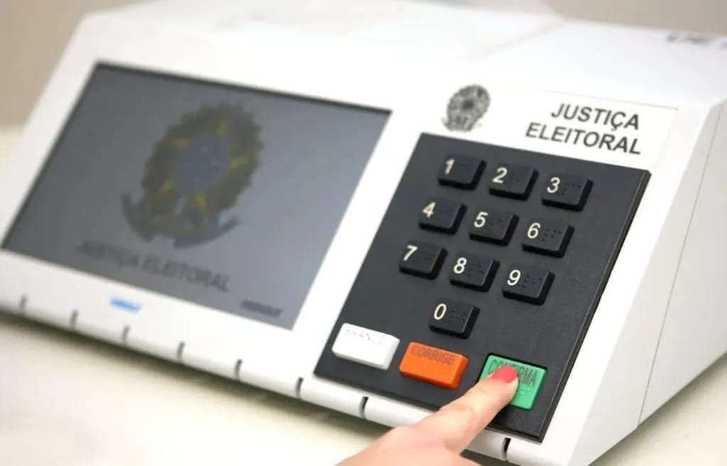 VEJA QUEM VENCEU NAS URNAS