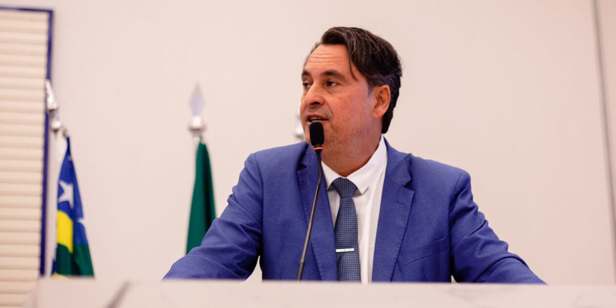 Jean Carlos solicita prioridade ao atendimento a demandas represadas em serviços de poda e retirada de árvores na cidade