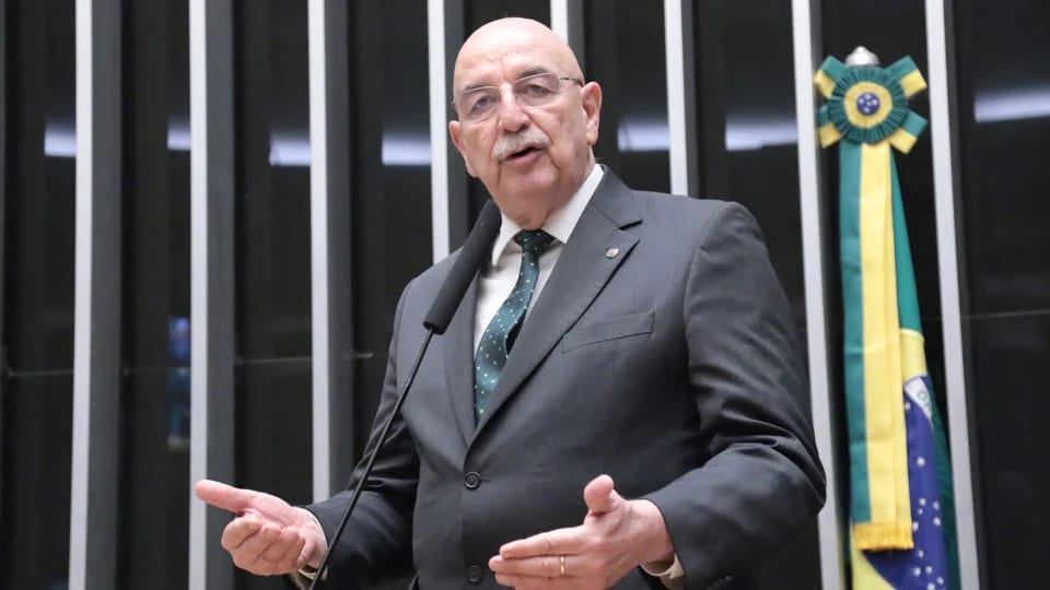 Osmar Terra defende investigação sobre negociação de canabidiol envolvendo pessoas próximas a Lulinha