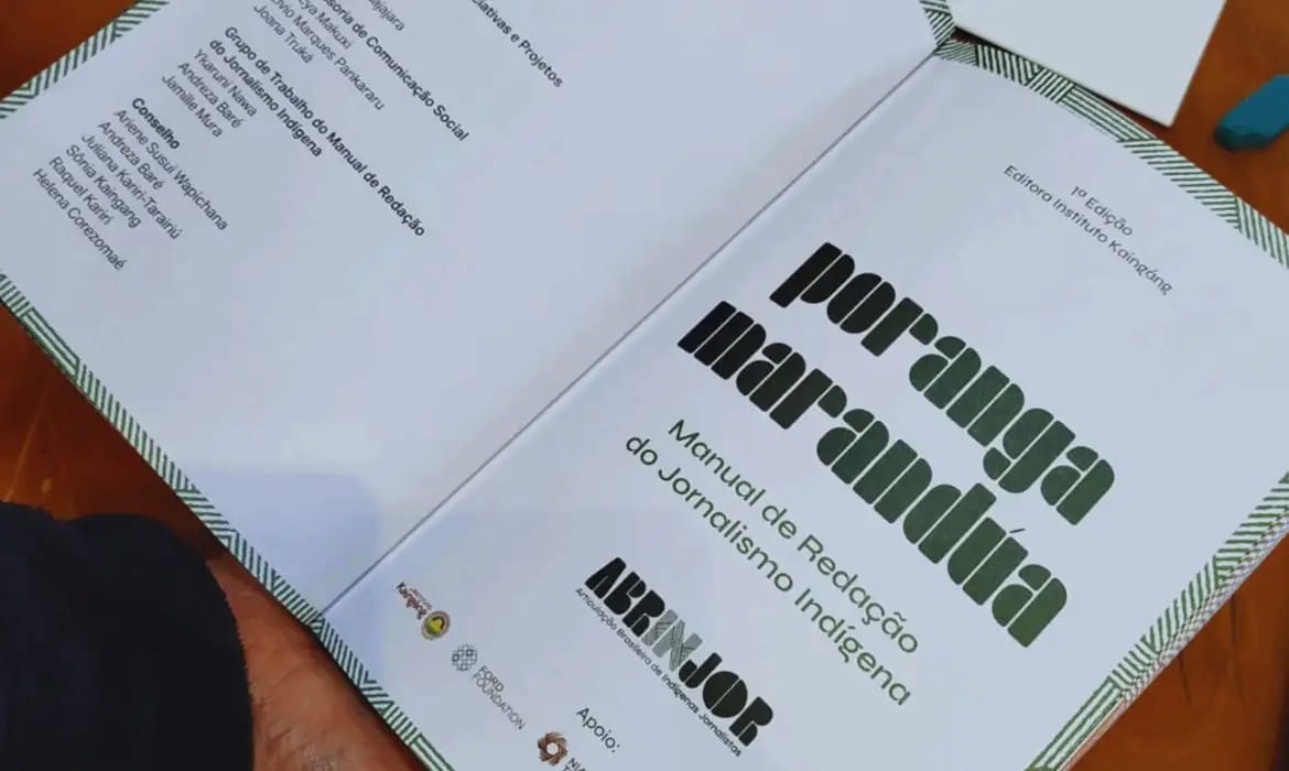 Manual Poranga Marandúa é lançado na Câmara e reúne jornalismo indígena