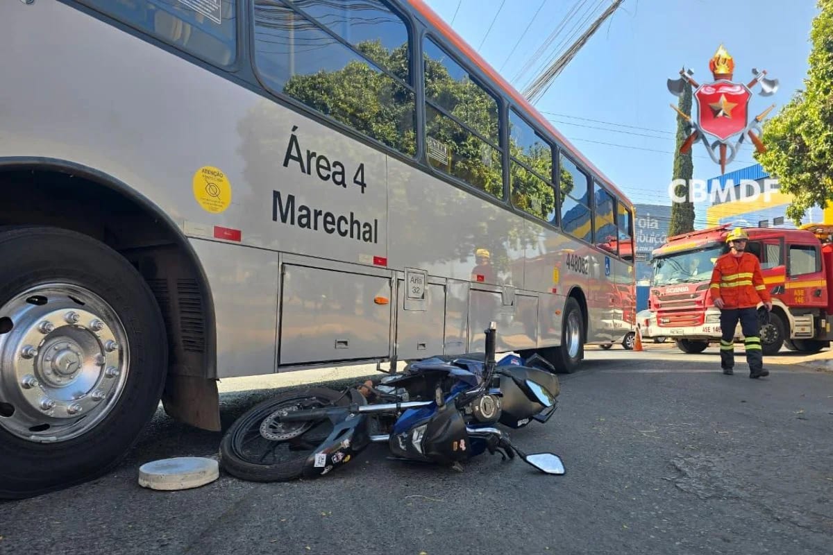 Acidente entre moto e ônibus em Taguatinga deixa dois feridos