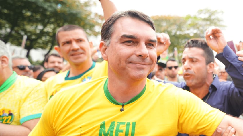 Flávio tem 41,7% das intenções de voto no Mato Grosso; Lula tem 28,4%