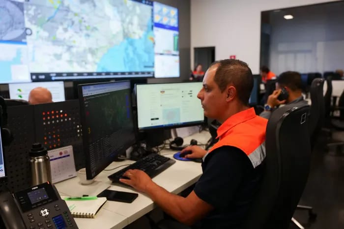 Defesa Civil de SP emite 28 alertas de chuva e mantém alerta laranja em todo o estado neste domingo (25)