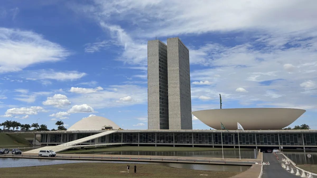Centrão negocia reforma eleitoral para votar ainda em 2026