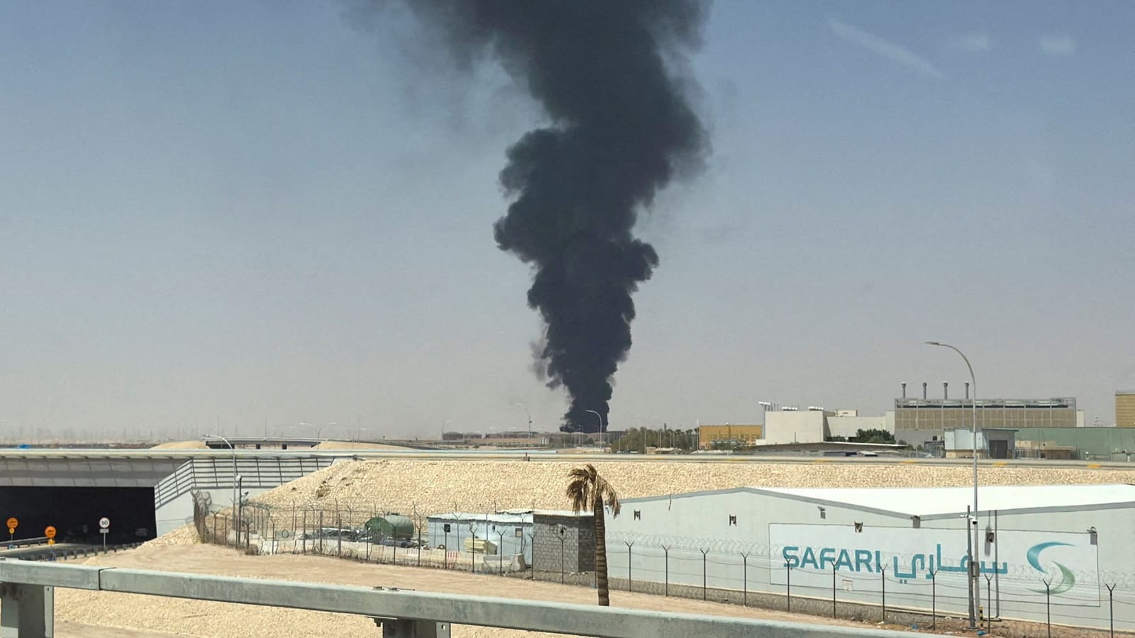 Arábia Saudita enfrenta novos ataques com mísseis e drones