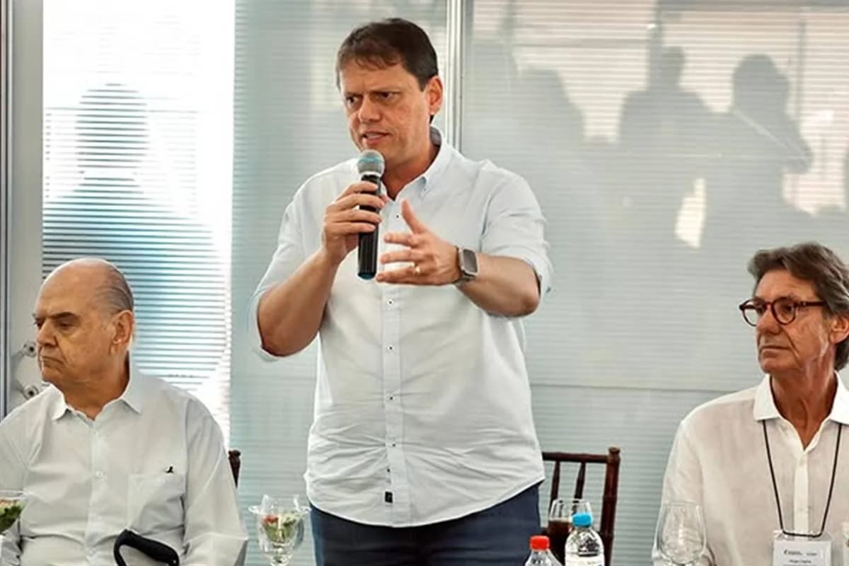 Tarcísio critica exclusão de produtores de cana de SP do subsídio federal