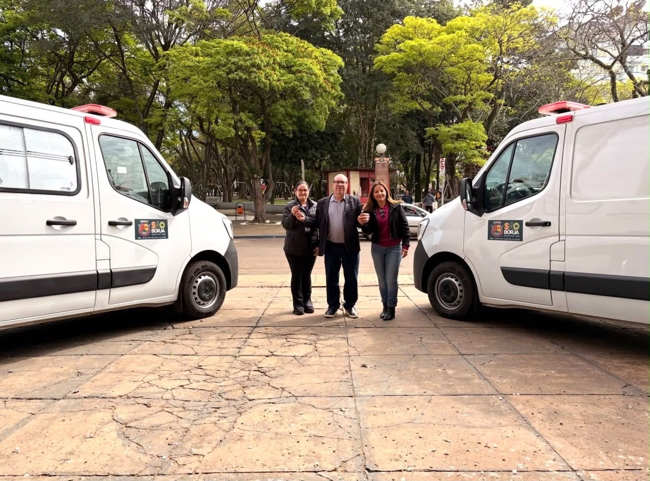 São Borja recebe duas ambulâncias com investimento de R$ 628,4 mil