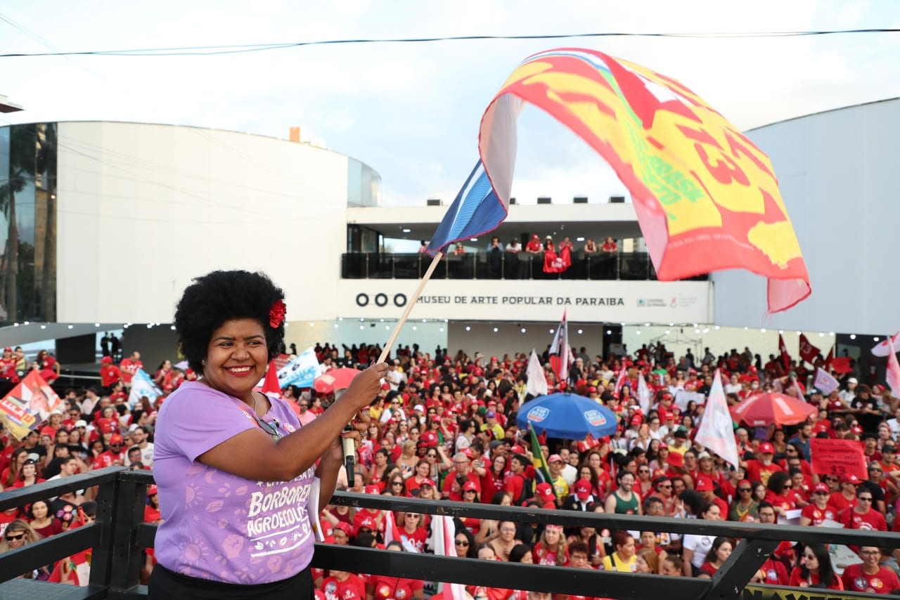 Atuação de Jô Oliveira é destaque na campanha presidencial do segundo Turno