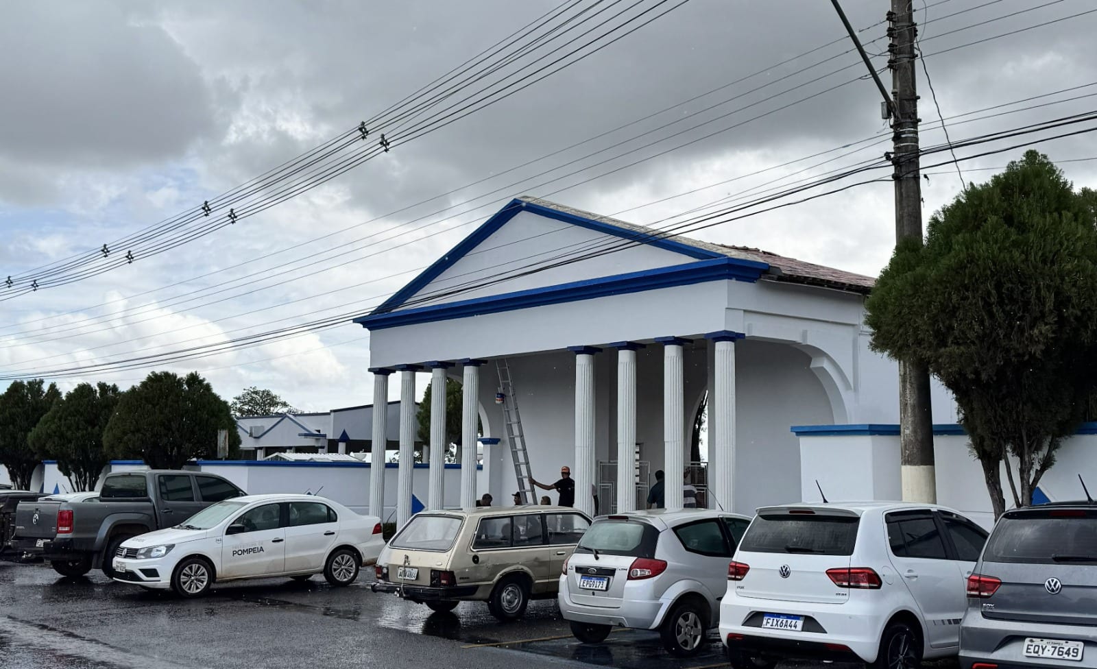Prefeitura de Pompeia orienta sobre prazos para serviços nos cemitérios antes do Dia de Finados