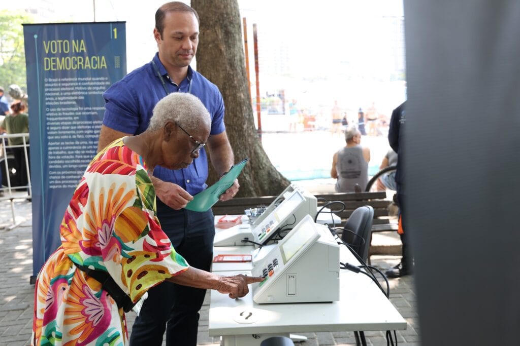 TRE-RJ não enviará aviso individual; eleitores devem checar local de votação