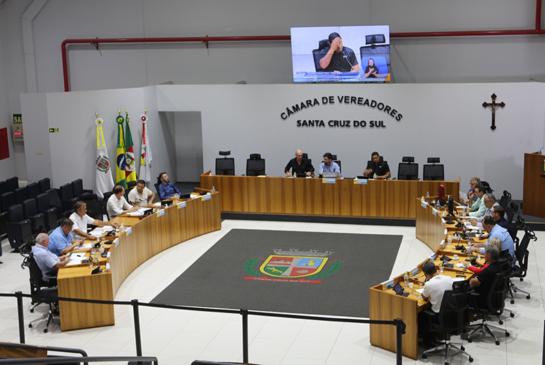 Vereador critica rejeição de projeto que ampliava a Tribuna Popular
