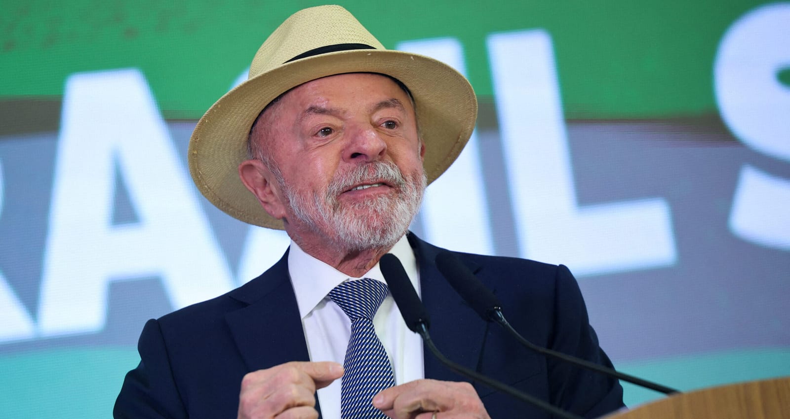 Lula convida empresários e banqueiros para jantar nesta segunda-feira após Flávio se reunir com executivos