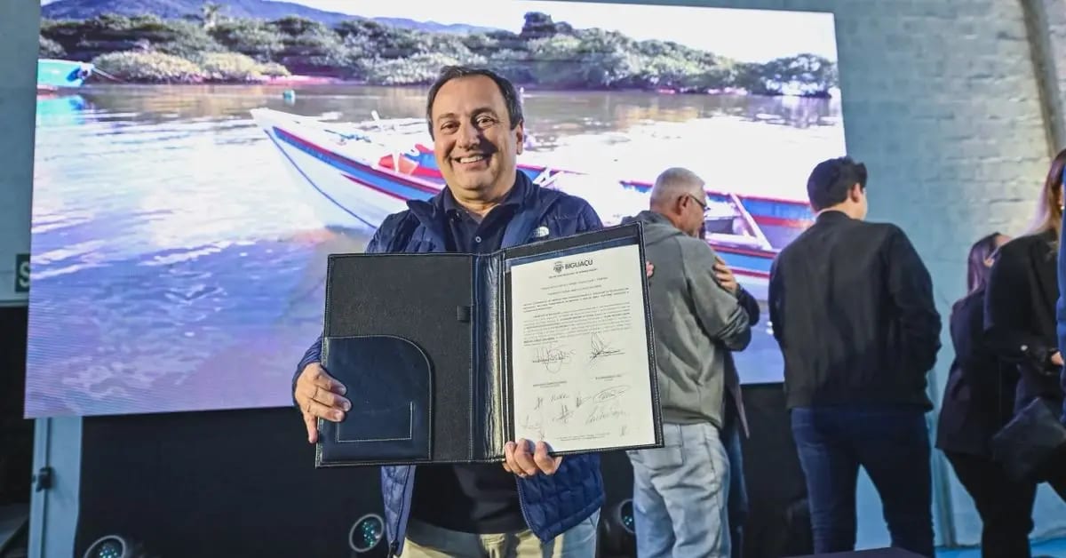 Começa a dragagem dos Molhes do Rio Biguaçu com contrato assinado e R$ 18,39 milhões
