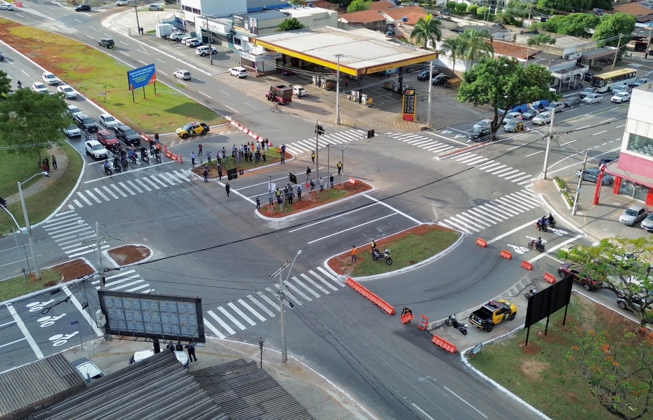 Cruzamento da Transbrasiliana com a Feira de Santana é liberado e rotatória deixa de existir