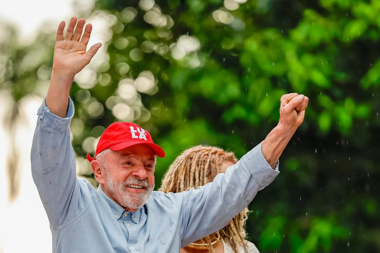 Plenária estadual reúne movimentos em MG para organizar campanha de Lula no segundo turno