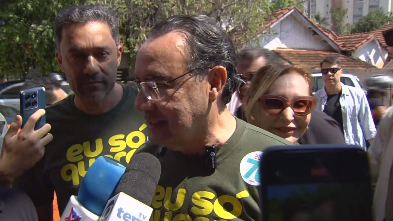 Augusto Cury celebra salto nas pesquisas e projeta 2º turno contra Lula