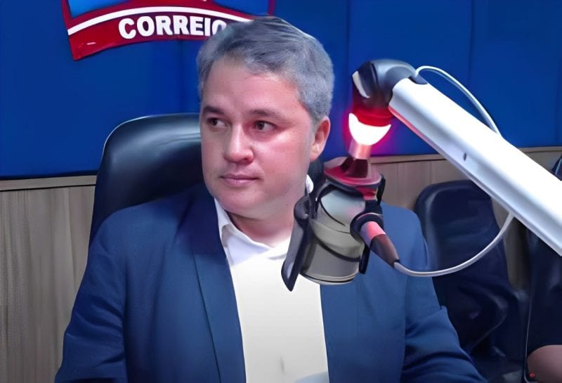 Efraim Filho registra candidatura ao governo da Paraíba