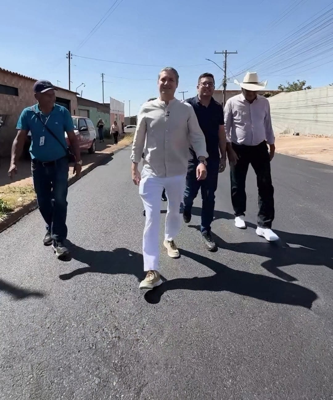Águas Lindas: Dr. Lucas entrega 9 km de asfalto no Jardim Pérola