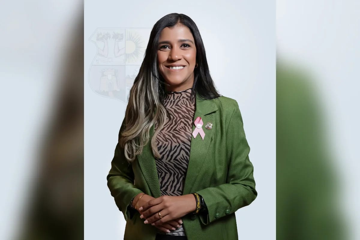 Pastora e cantora gospel: quem é a vereadora que apoiou demissão de petista
