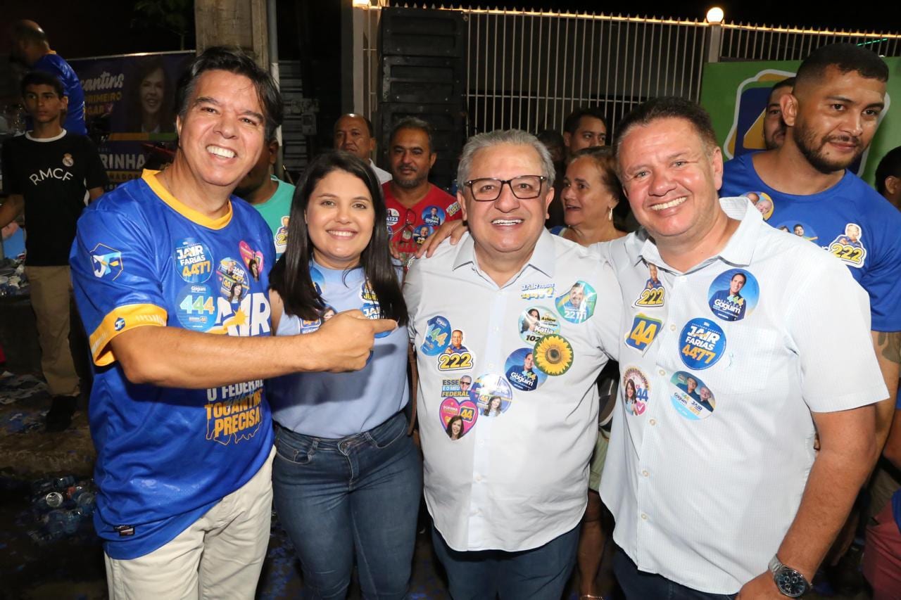 Jair Farias faz comício na Avenida E, Aureny IV, em Palmas, na noite de quinta (10)
