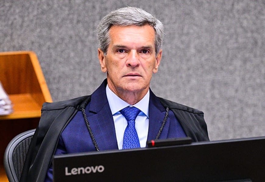 Ministro do TSE barra farsa de Flávio contra ato de Lula na Paulista: “grave manipulação”