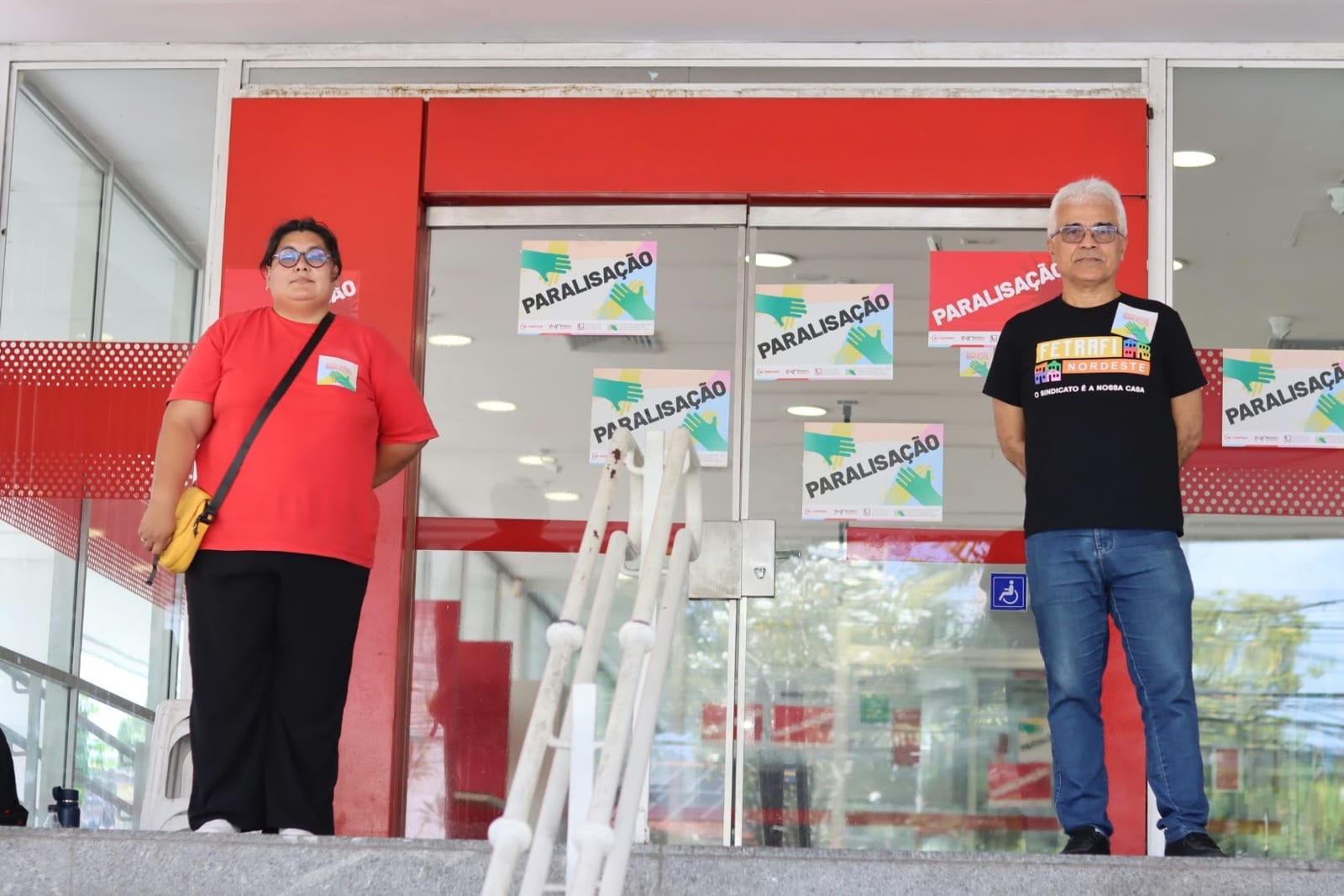 Bancários de PE fazem paralisação de 24 horas; 85 agências fecharam
