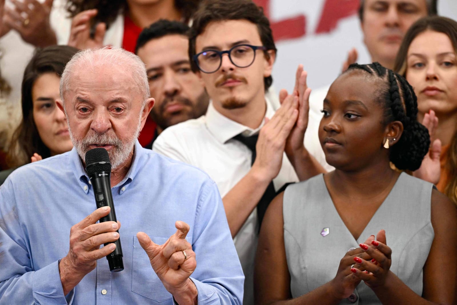 Campanha de Lula emenda 3 dias de crise interna enquanto busca rumo para o 2º turno
