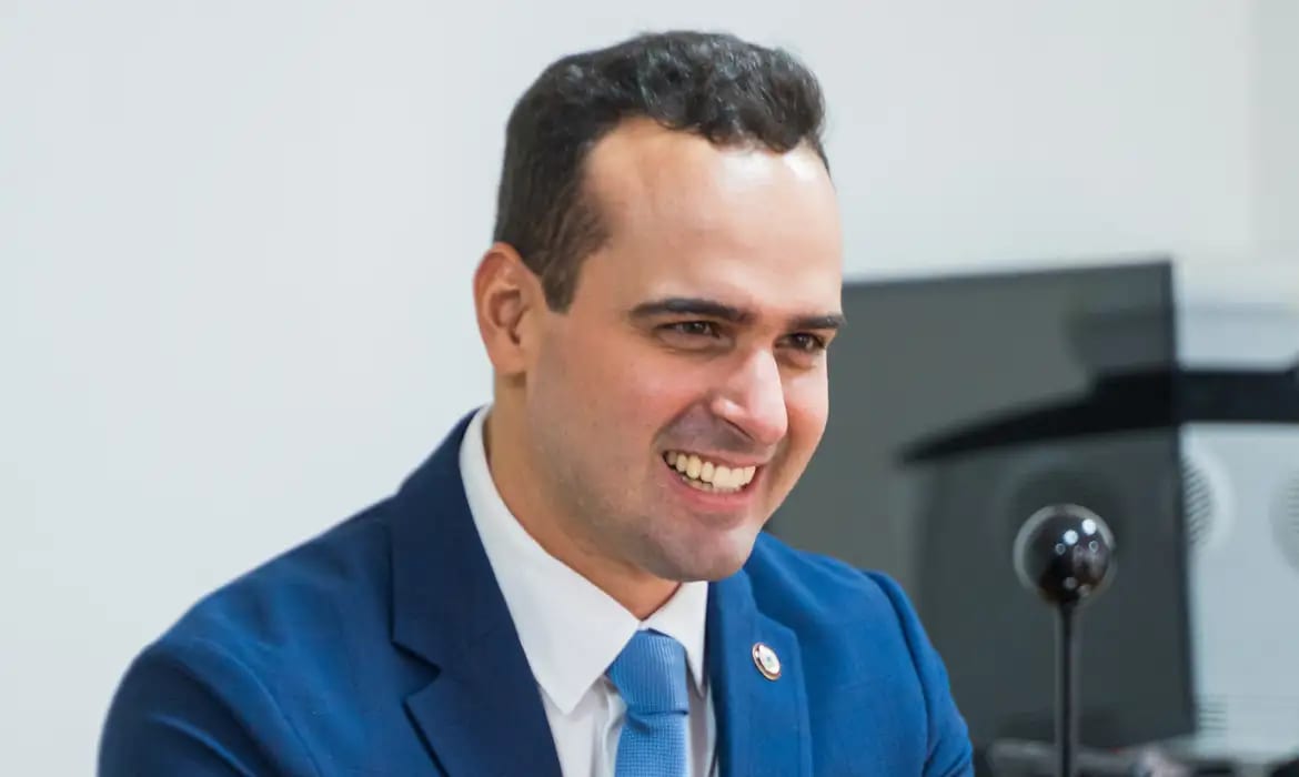 Governador de direita diz que fará campanha para Lula apesar de apoio do seu partido a Flávio
