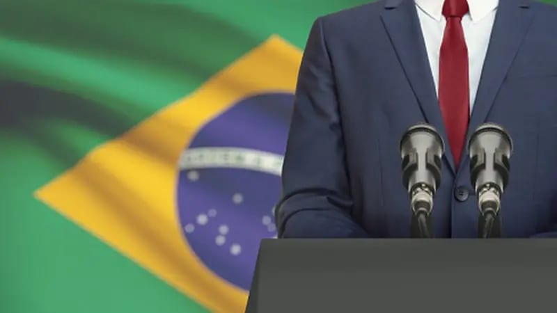 Eleito para Presidente da República tem muito poder, mas não manda sozinho. Outros poderes controlam decisões do chefe d