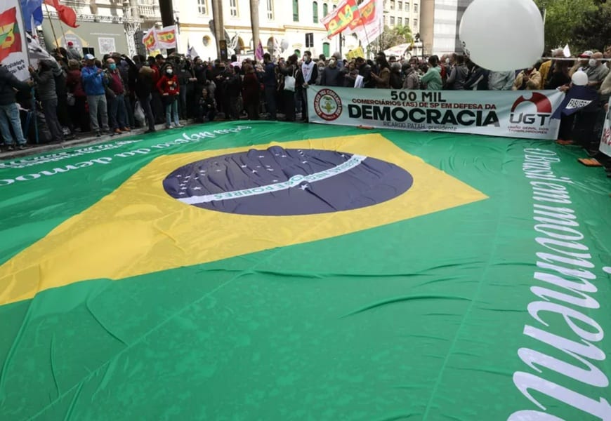 Centrais Sindicais exigem transparência e respeito à Constituição