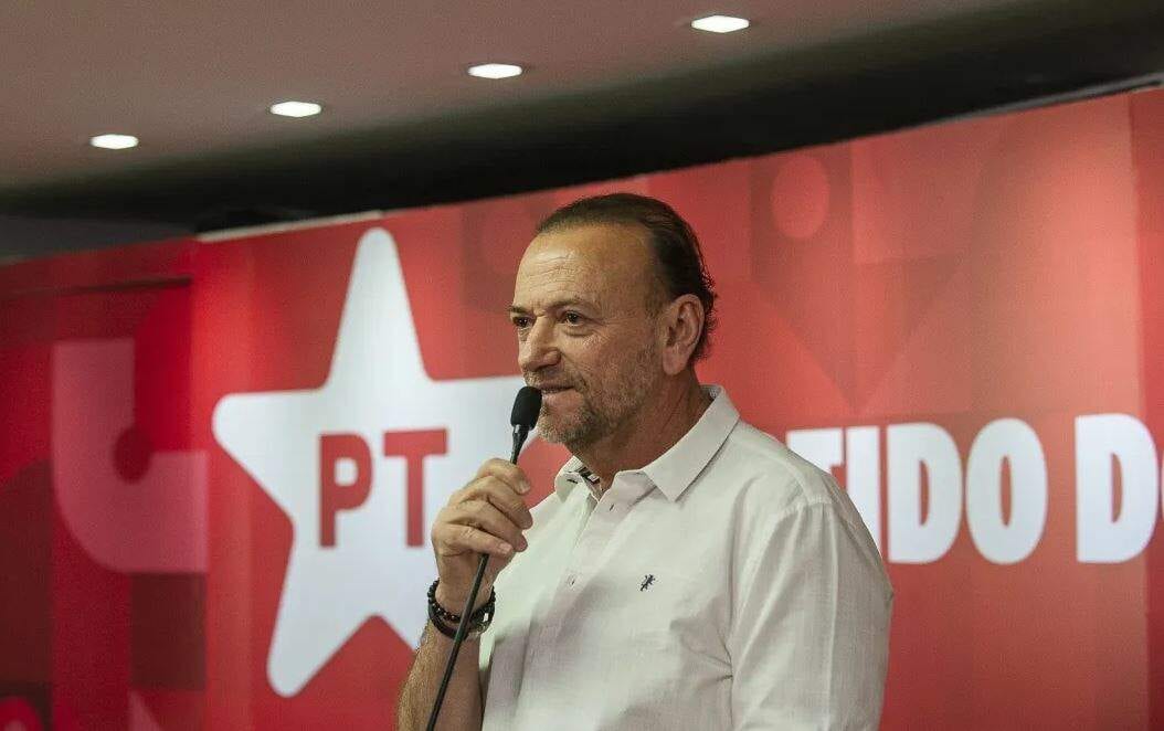 Presidente nacional do PT admite "falhas" na campanha de Lula e diz que faltou diálogo com a "frente democrática"