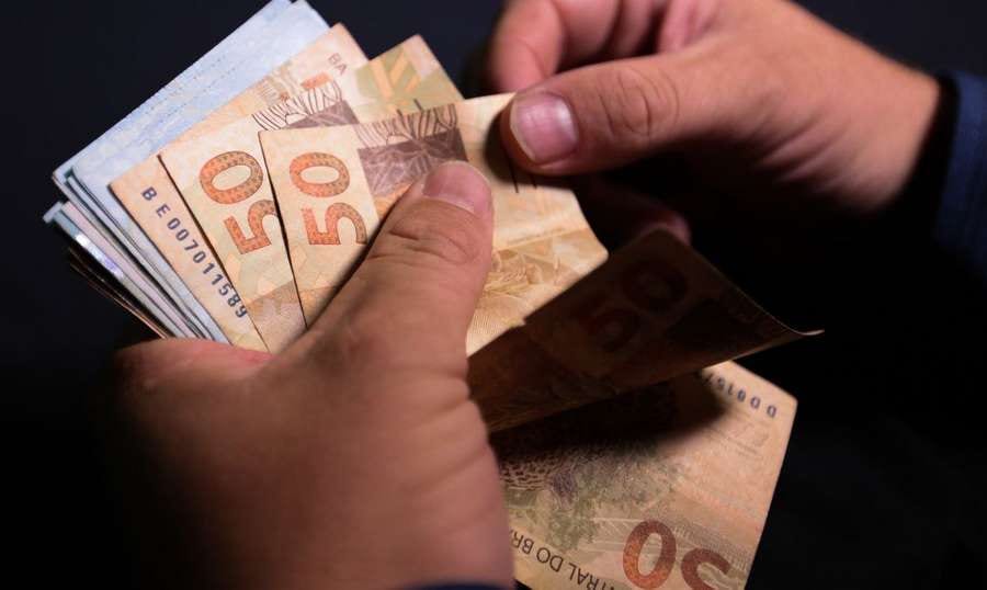 Prefeitura do Litoral Sul prevê déficit de R$ 140 milhões nas contas em 2027; entenda