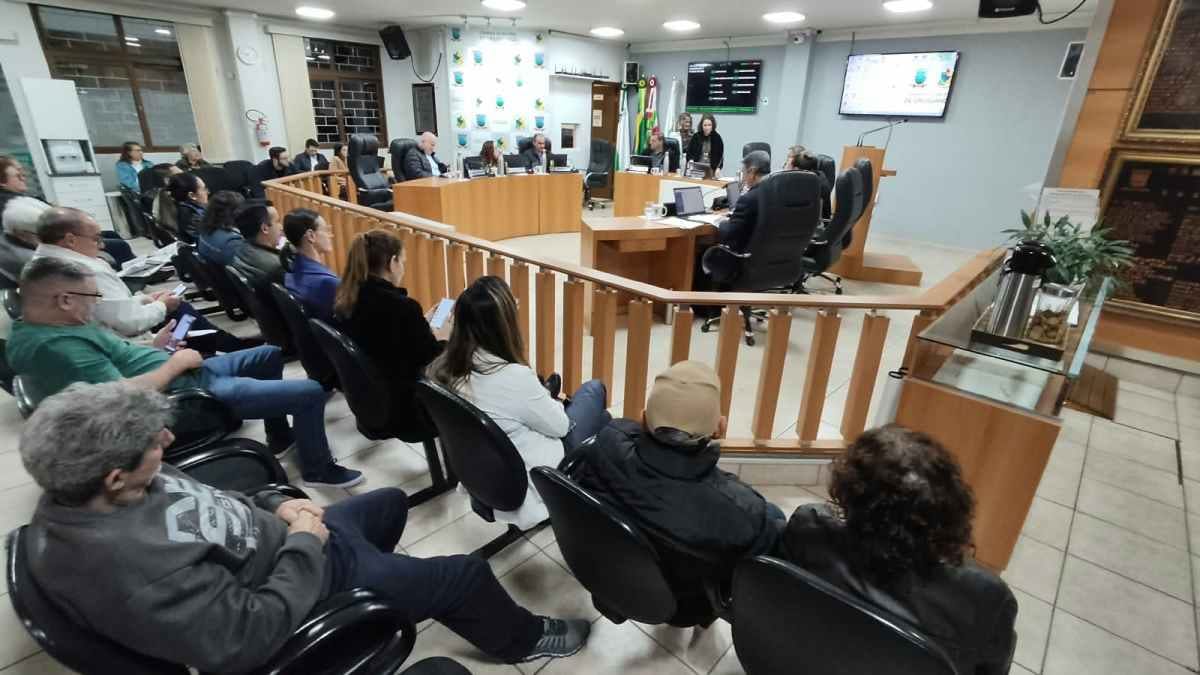 Câmara de Urussanga aprova seis matérias na 34ª sessão