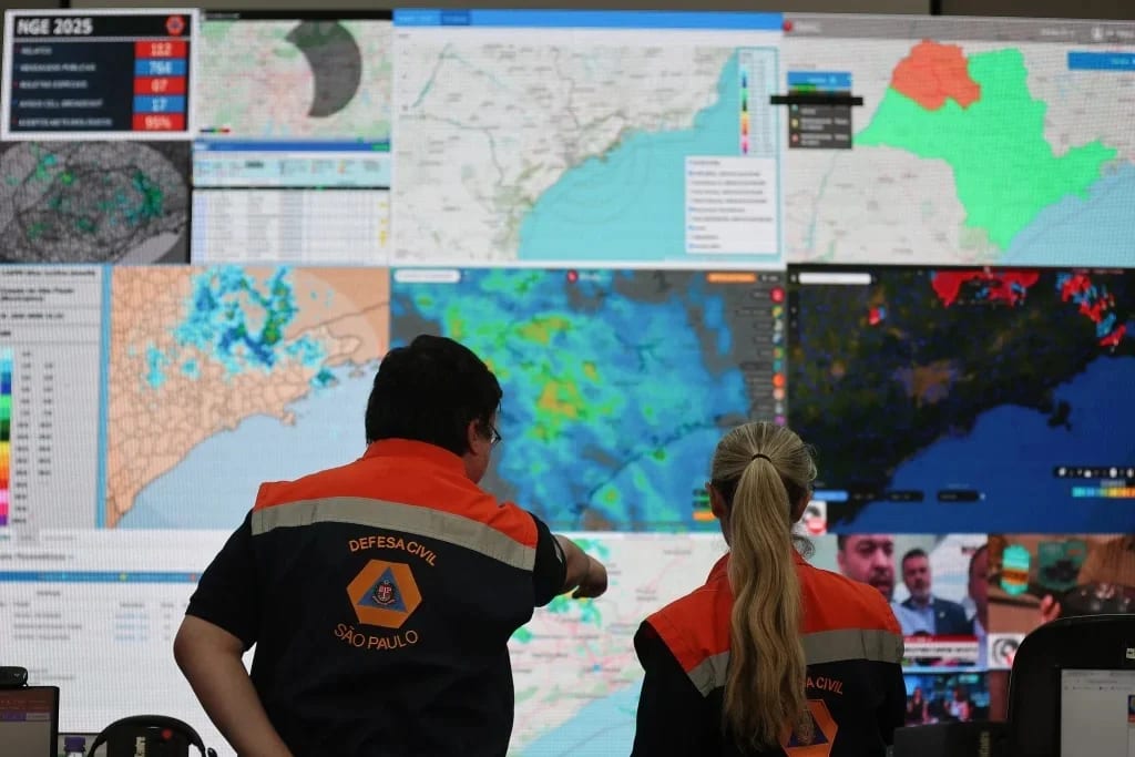 Defesa Civil reforça monitoramento para segundo turnodas eleições diante da previsão de chuva forte