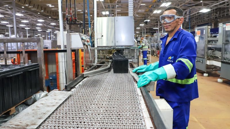 Indústria puxa saldo positivo de Pernambuco em geração de empregos em julho, mostra Governo Federal