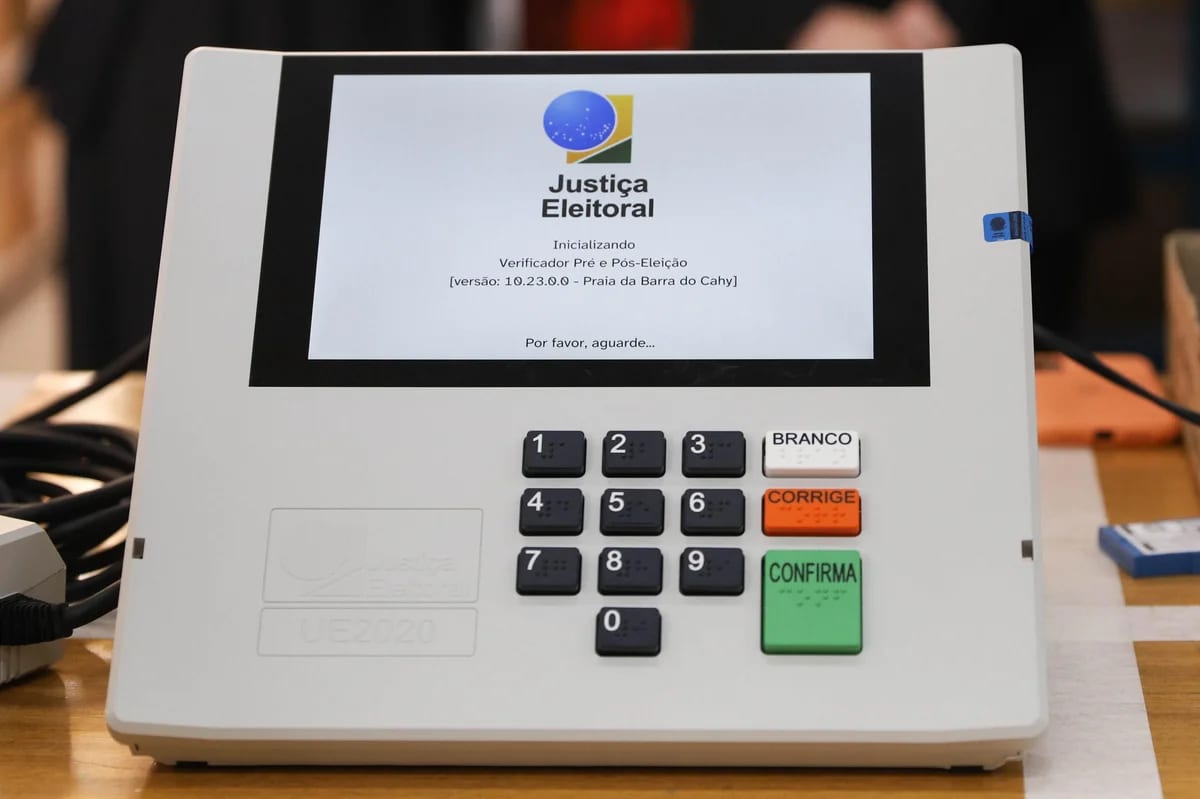 No exterior, urnas já estão abertas para o segundo turno das eleições presidenciais
