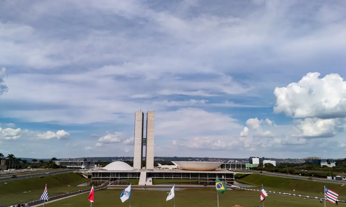 Congresso volta ao trabalho com foco nas eleições de 2026