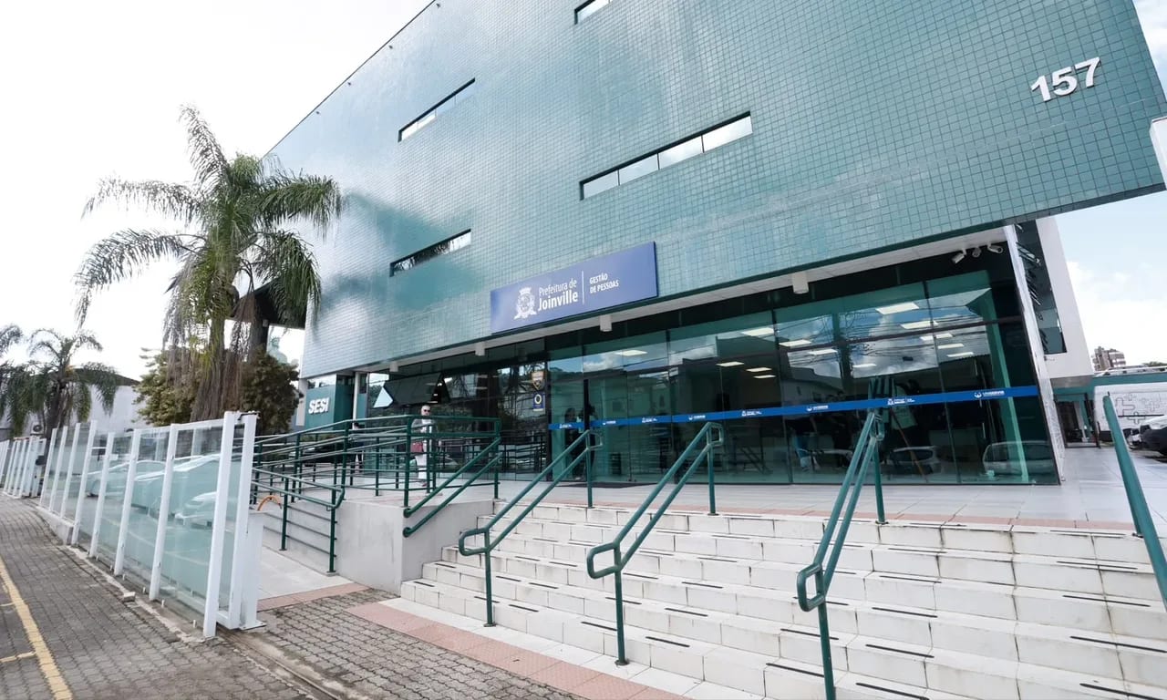 Joinville vai antecipar 13º salário, e também inaugura sede da SGP