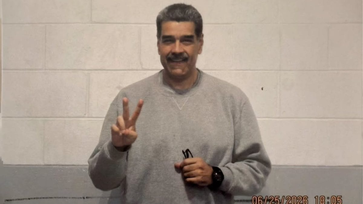 Nicolás Maduro surge de uniforme prisional em novas imagens e manda recado aos netos; veja registros do ex-presidente no