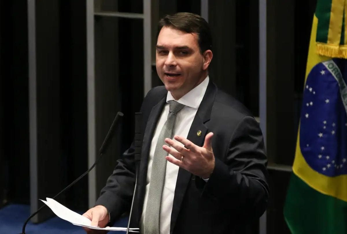 Flávio Bolsonaro vence Lula no Catar nas Eleições 2026