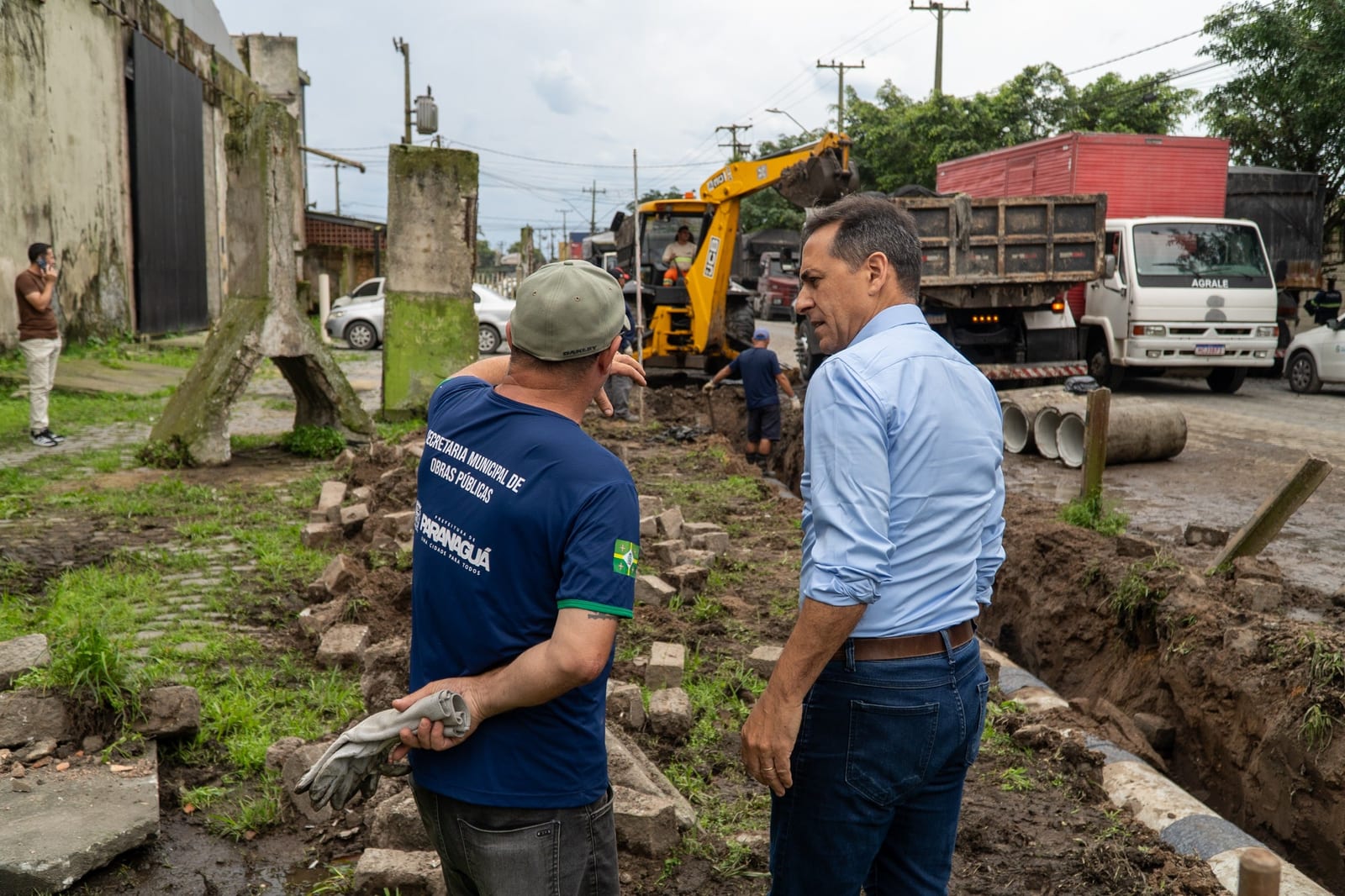 Prefeitura realiza obra de drenagem no final da Avenida Gabriel de Lara após décadas sem manutenção