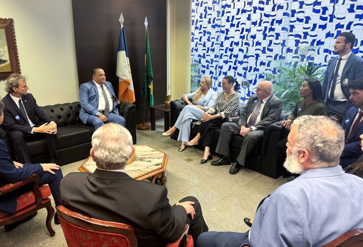 Senador Eduardo Gomes reúne representantes do esporte brasileiro e defende diálogo para ampliar apoio aos atletas