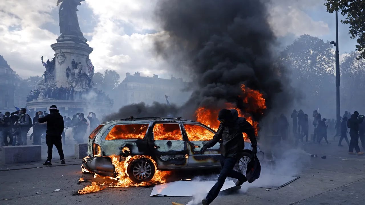 Protestos na França deixam 166 detidos e causam danos em várias cidades
