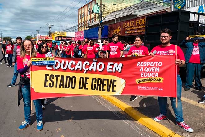 Servidores de Gravataí exigem reajuste; prefeitura diz que caixa está zerado