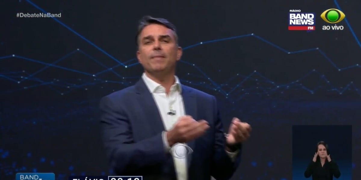 Flávio propõe internet como infraestrutura e crédito da Caixa para aumentar produtividade