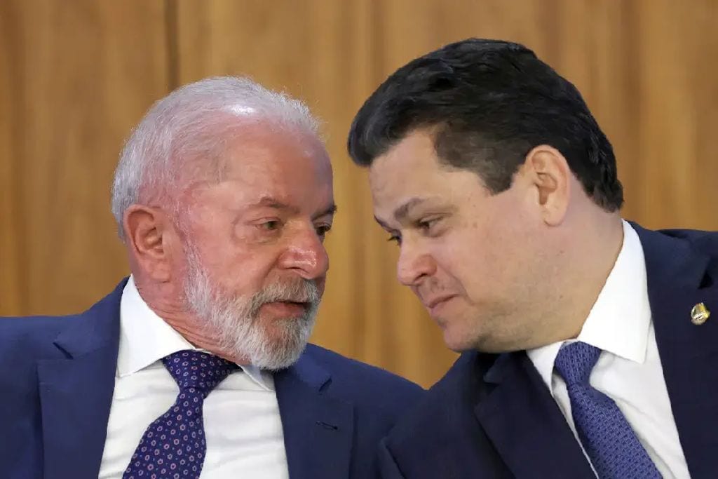 Lula e Davi Alcolumbre se reúnem e discutem prioridades do governo