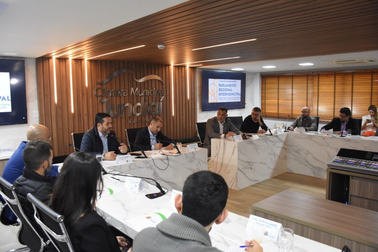 Parlamento Regional pedirá melhorias do transporte e saúde ao Estado