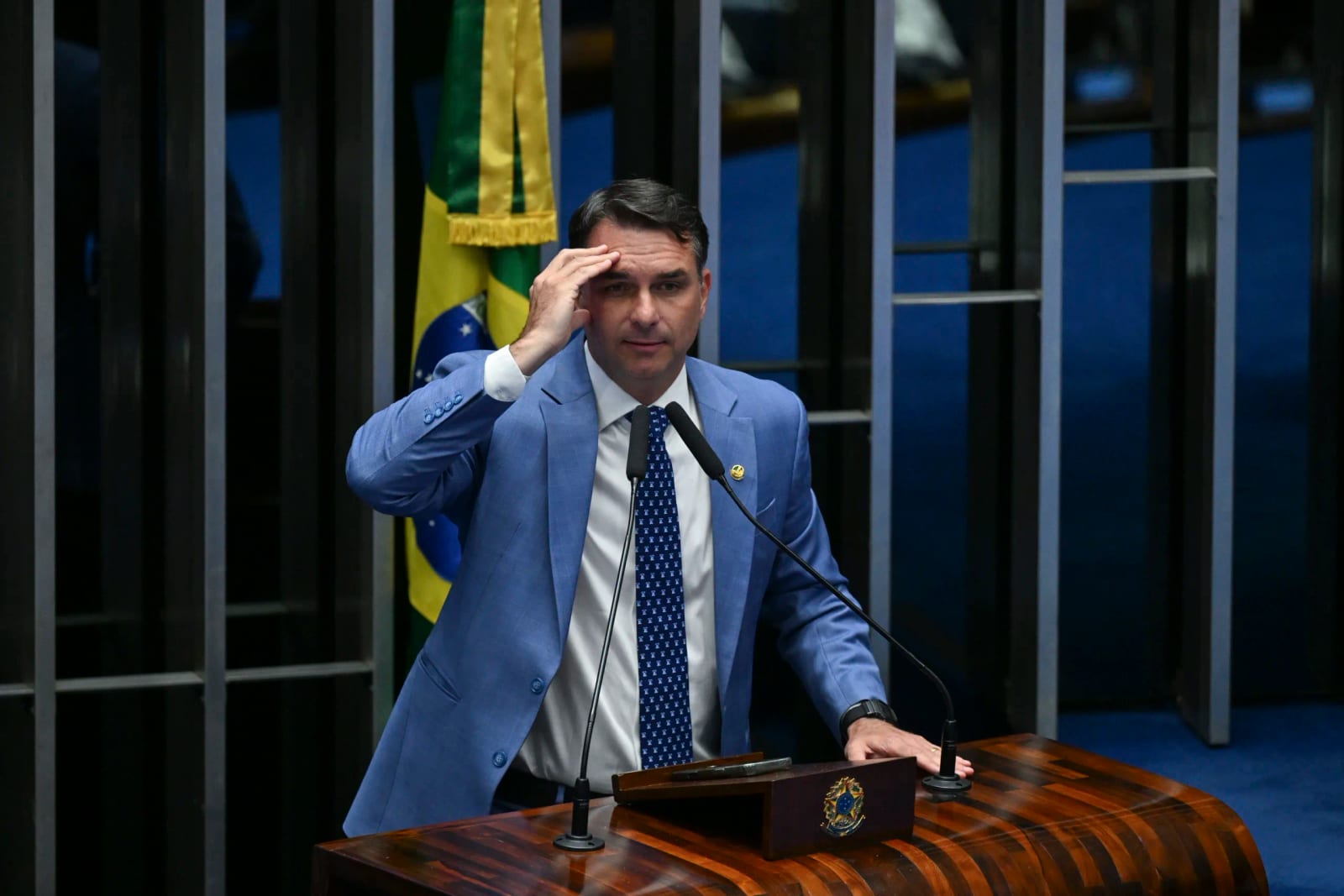 Papo de balcão: você é dono de bar e vai votar no Flávio Bolsonaro?