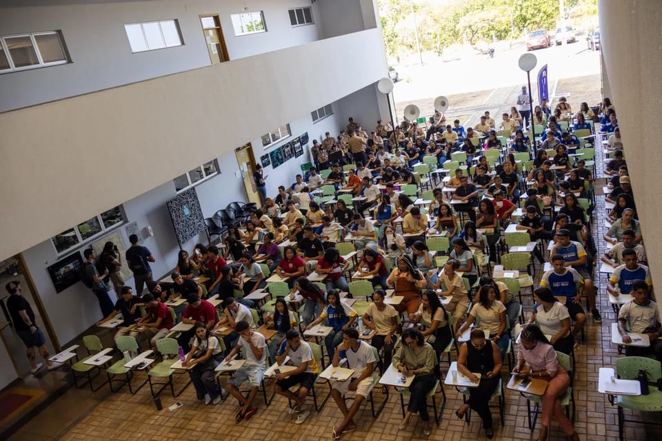UFT recebe mais de mil estudantes na 5ª Feira das Profissões e Um Dia no Câmpus